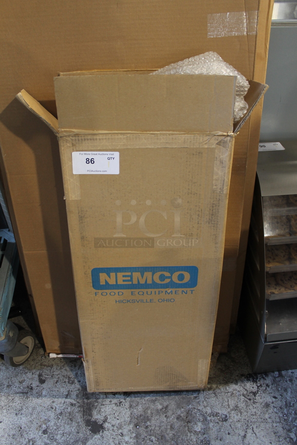 BRAND NEW IN BOX! Poly Clear Bins For Food Warmer Display - Image 2 of 3