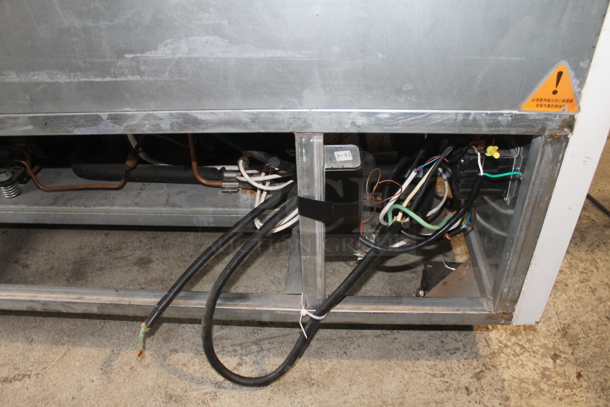 Henan Longsheng LSF-15FN Metal Commercial Floor Style Open Grab N Go Merchandiser w/ Metal Shelves on Commercial Casters. 230 Volts, 1 Phase.  - Image 7 of 9