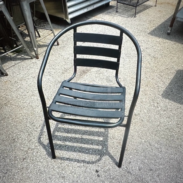 Black Aluminum Patio Chair. 2XBID - Image 1 of 2