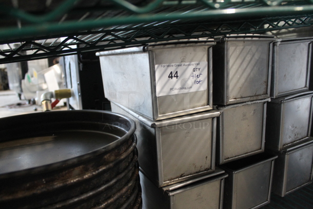 ALL ONE MONEY! Tier Lot of Various Metal Items; 9 Single Loaf Baking Pans and 9 Round Baking Pans. - Image 4 of 4