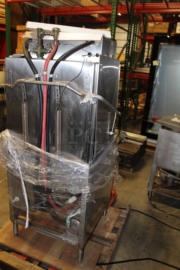 WOW! Champion Model DH2000 Commercial Stainless Steel Door Style Dishwasher. 26x26x63.5 208/240V/60Hz. 3 Phase. Working When Pulled! - Image 6 of 6