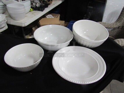 Assorted Serving Bowl. 4XBID