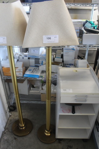 Gold Finish Metal Floor Style Lamp w/ Lamp Shade.