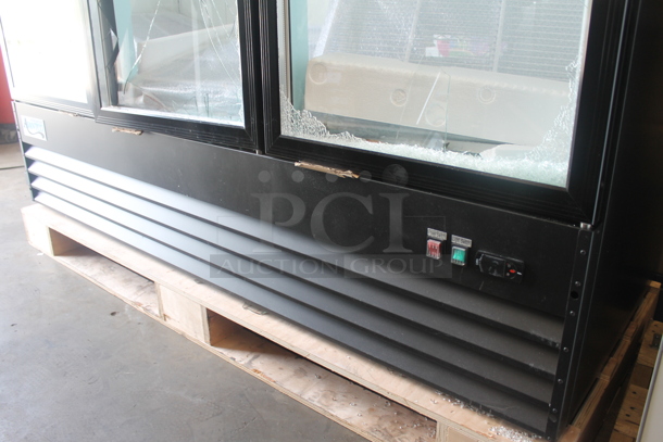 BRAND NEW SCRATCH AND DENT! 2023 Avantco 178GDC69HCB 78 1/4" Black Metal Commercial 3 Door Cooler Merchandiser with LED Lighting and Poly Coated Racks. 115 Volts, 1 Phase. Tested and Powers On But Does Not Get Cold - Image 6 of 8