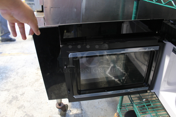 2020 XO XOOTR24BS Metal Countertop Over the Range Microwave Oven. 120 Volts, 1 Phase.  - Image 4 of 5
