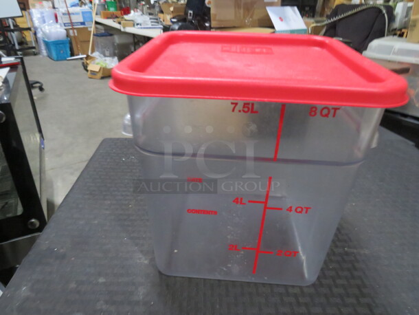 8 Quart Food Storage Container With Lid. 2XBID - Image 1 of 1