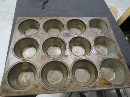 Chicago Metallic 12 Hole Commercial Muffin Pan. #360F. 2XBID