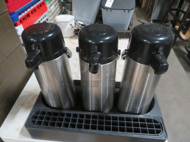 One Triple Airpot Holder With Drain Tray And 3 Airpots. 2.5 Liter. 22X11X17 - Image 2 of 2