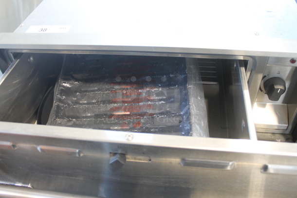 Viking Commercial Stainless Steel Warming Drawer With Pan. 1 Phase. Cannot Test - Unit Was Previously Hardwired - Image 6 of 9