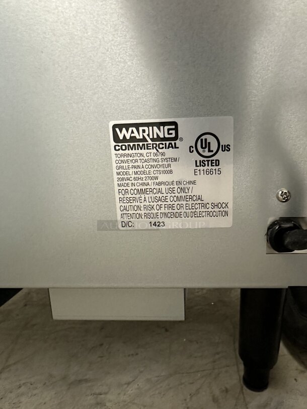 BRAND NEW SCRATCH AND DENT! Waring CTS1000B Stainless Steel Commercial Countertop Electric Powered Conveyor Oven. 208 Volts, 1 Phase.  - Image 6 of 6