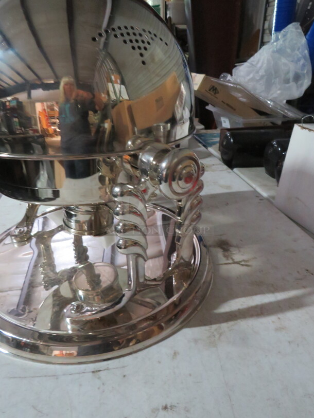 One NEW Vollrath 6 Quart Full Size Roll Top Chafer.    - Image 2 of 5