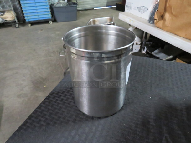 One Stainless Steel Bain Marie. 6.7 - Image 1 of 1