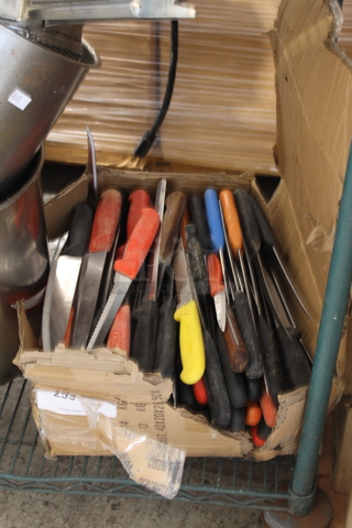 45 BRAND NEW Sharpened Stainless Steel Knives Including Serrated. 45 Times Your Bid!