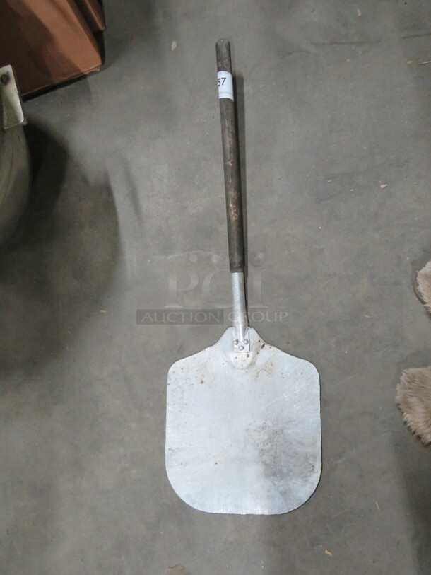 One Pizza Paddle. - Image 1 of 1
