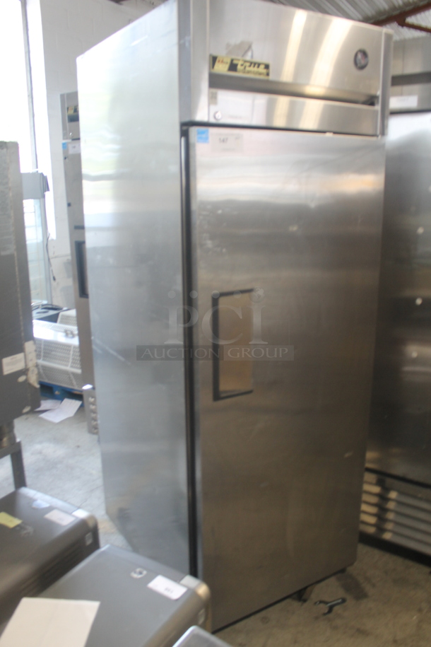 2015 True TG1R-1S Commercial Stainless Steel Single Door Reach-In Cooler With Polycoated Shelves 115V, 1 Phase. Tested and Working! - Image 2 of 5