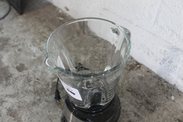 Hamilton Beach 58148 Metal Commercial Countertop Blender w/ Pitcher. 120 Volts, 1 Phase. - Image 4 of 5