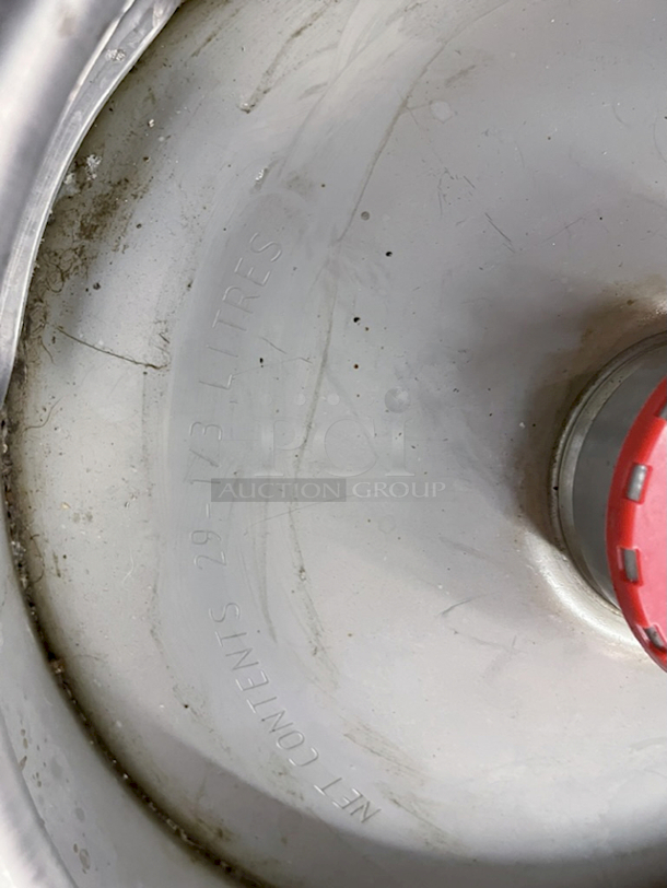 ?1/4 Barrels!? 29L Stainless Steel Sanke "D" Kegs With double Handles! 1/4 barrel kegs = 29 liters = 7.75 gallons = 62 pints = 82 x 12oz bottles/cans = 15.5 growlers 3x Your Bid - Image 2 of 2
