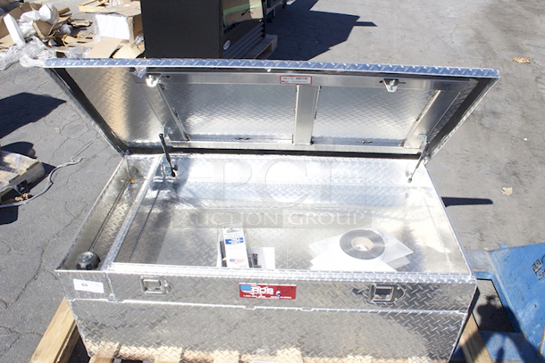 RDS 72745 91 Gallon Auxiliary Fuel Tank & Toolbox Combo Bright Aluminum  - Image 7 of 9