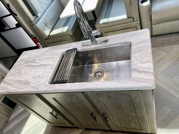  ⭐️⭐️ DO NOT BID ON THIS LOT ⭐️⭐️      
  ⭐️PHOTOS OF TRAILER INTERIOR⭐️
MORE PHOTOS AND VIDEO ON OUR FACEBOOK  AND YOUTUBE PAGE - CONTACT US WITH ANY QUESTIONS BY PHONE OR EMAIL     - Image 8 of 12