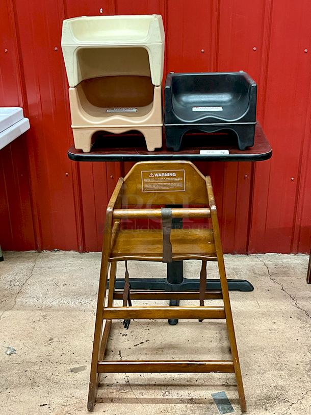 Highchair w/ 3 Booster Seats. 4x Your Bid. - Image 1 of 7