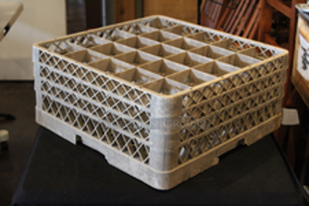 Vollrath TR6BBB Traex® Full-Size Beige 25-Compartment 7 7/8" Glass Rack.
19 3/4"L x 19 3/4"W x 8 3/4" - Image 4 of 4