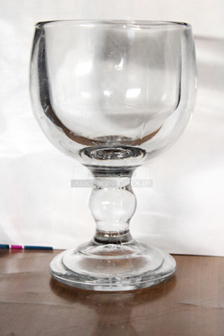 LIKE NEW! Schooner Set - Seafood Cocktail, Beer, Margaritas, Michelada, Fish Bowl, Variable Use Glass, Very Thick Glass. 12x Your Bid