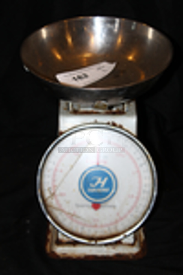 Tar-Hong Mechanical Dial Scale With Removable Bowl, 11 Lbs x 1 oz, Temperature Compensated. 
7x9-1/2x12-1/2
In Proper Working Order.
*Damage to Face of Scale - Image 1 of 6