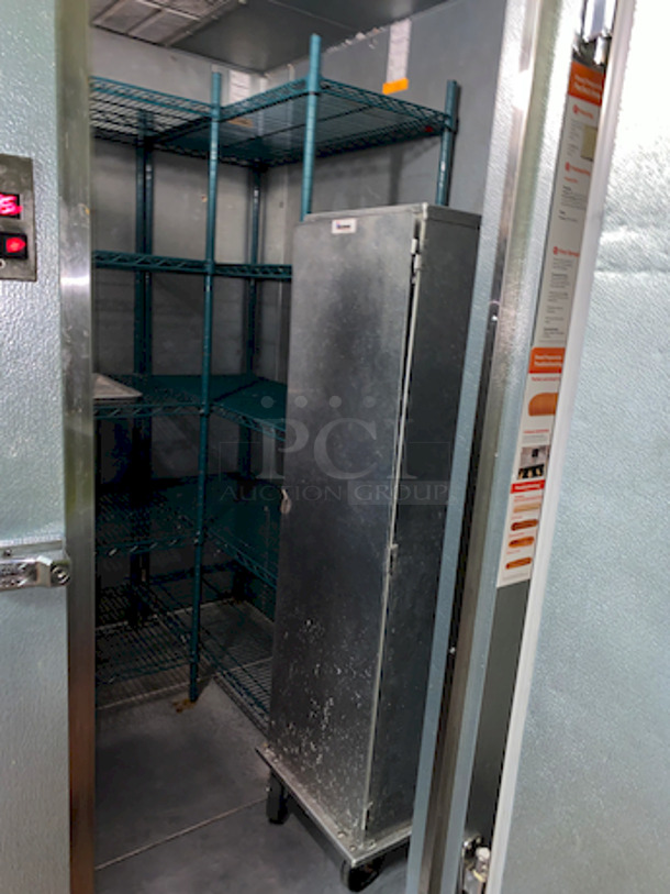 BEAUTIFUL! Norlake Self-Contained Walk-in Cooler. In Perfect Working Order! Don't Miss This One. 

72x72x901/2
Winning Bidder Responsible for Removal.  - Image 4 of 8
