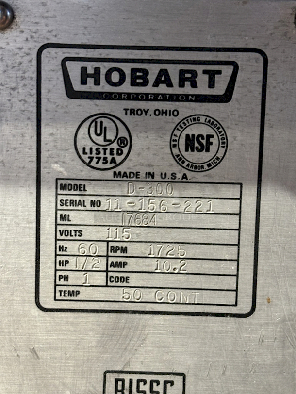 PERFECT SIZE! Hobart D-300 30qt Planetary Mixer With 30qt: Bowl, Paddle, Wire Whip and Dough Hook. 3 Gears, Manual Bowl Lift, 115v 1ph - Image 5 of 12