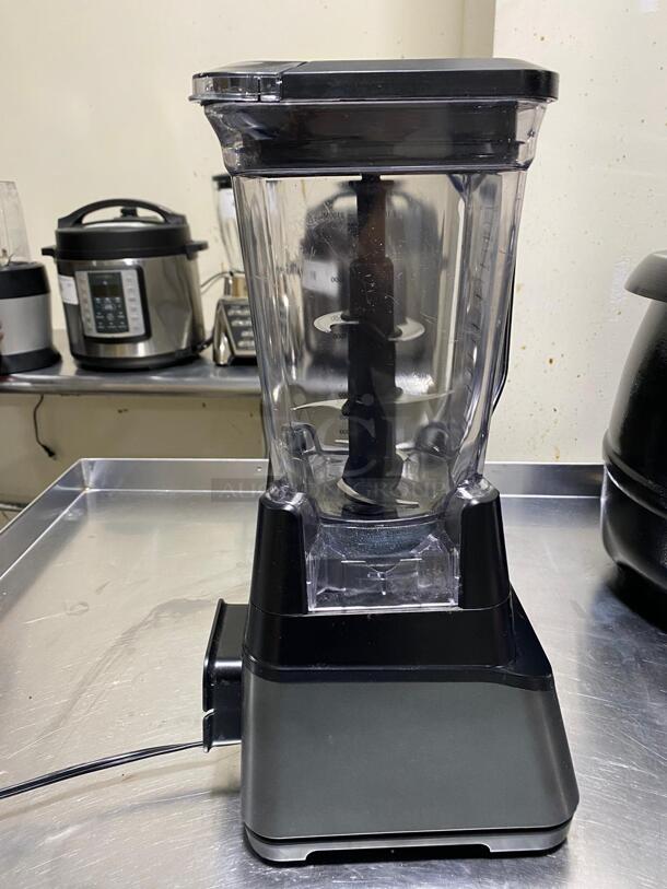Ninja Professional Plus Blender, 1400 Peak Watts, 3 Functions for Smoothies, Frozen Drinks & Ice Cream with Auto IQ, 72-oz.* Total Crushing Pitcher & Lid ..... Tested and Working
 - Image 5 of 5