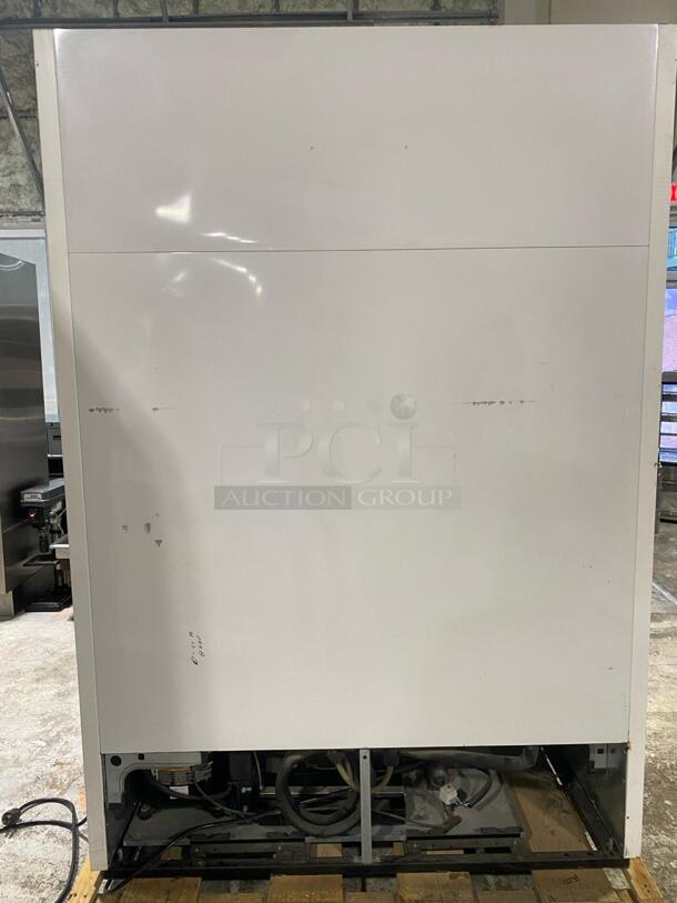 True GDM-49F-LD~TSL01 54 1/8" Black Glass Door Merchandiser Freezer with LED Lighting

 - Image 4 of 6