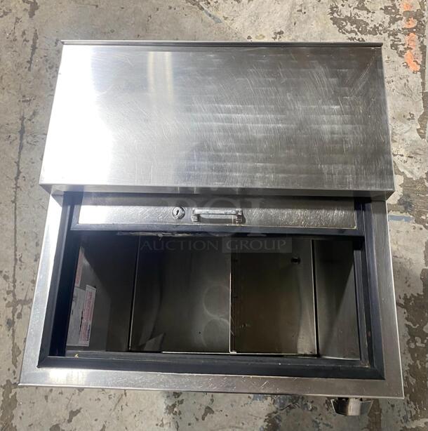 Glastender ST24-S Flat Top Bottle Cooler, Shallow Well, 24"W X 24"D

 - Image 2 of 6