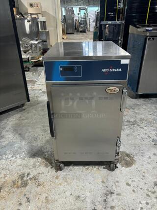 Alto-Shaam 500-S Mobile 6 Pan Holding Cabinet - 208/240V


