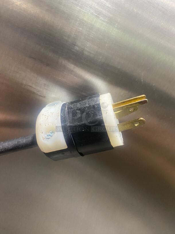 FWE Full Height Insulated Mobile Heated Cabinet
 - Image 8 of 9