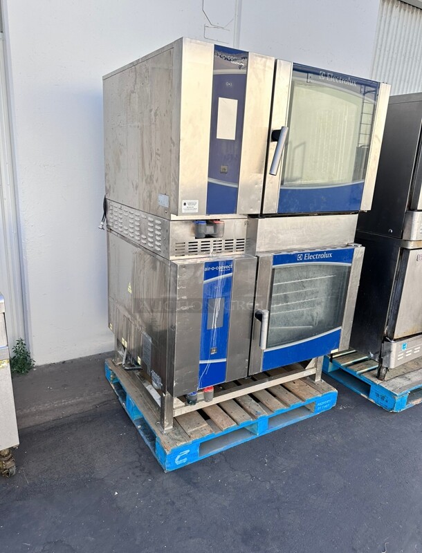 Electrolux 266371 Air-O-Convect Combi Oven boilerless, full-size, (6) 18" x 26" "TOUCHLINE" 220 Volt 3 Phase Working - Image 8 of 10