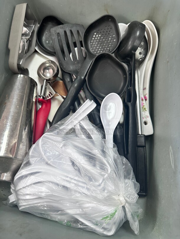 One Lot! Misc Stainless Steel kitchen Ware NSF  - Image 7 of 7