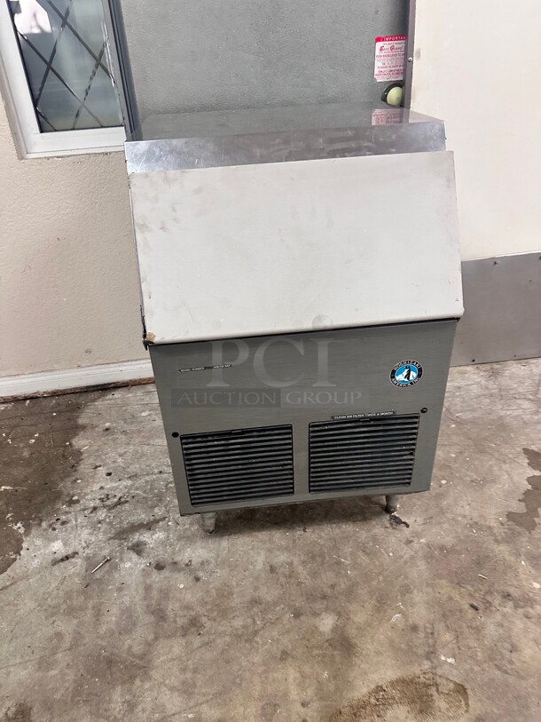 Hoshizaki KM-150BA, Crescent Cuber Icemaker, Air-cooled, Built in Storage Bin 115 Volt Working - Image 3 of 7