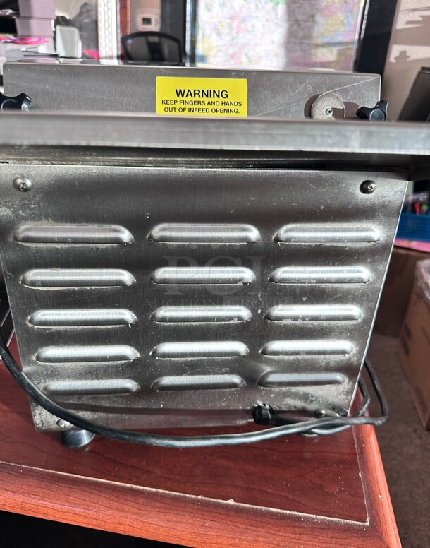 Late Model Somerset CDR-100 10 inch Countertop One Stage Dough Sheeter - 120V, 1/4 hp Tested and Working - Image 6 of 9