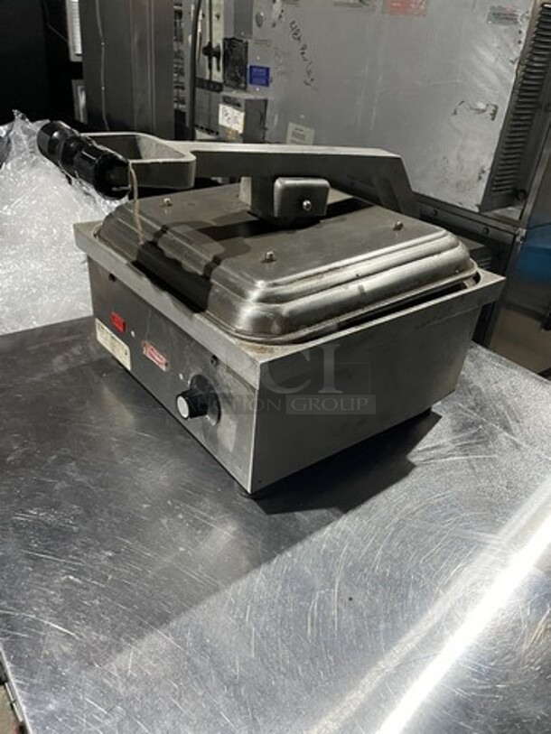 NICE! Intedge Counter Top Flat Press Panini Grill! 115V 1 Phase! Working! - Image 2 of 9