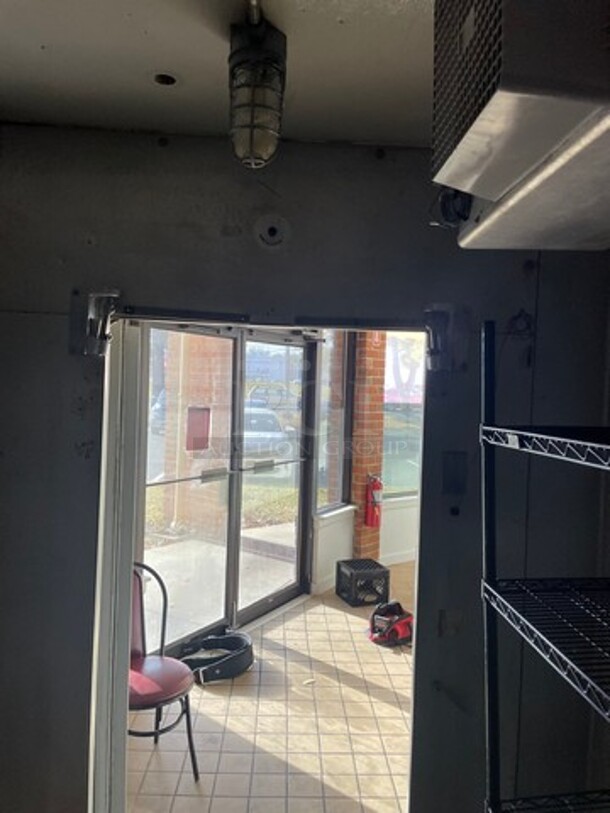 NICE! Kolpak Commercial Walk In Cooler And Freezer Combo Unit! Cooler Has NO FLOOR, Freezer WITH FLOOR! With Blower! NO COMPRESSOR! METRO RACKS NOT INCLUDED! Box Size 7' By 13'.5 By 8'! - Image 6 of 11