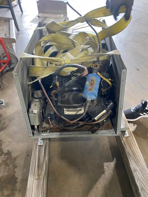 NICE! Bally Commercial 9'x10'x8' Walk In Cooler! With Compressor! With Blower! NO FLOOR! - Image 7 of 10