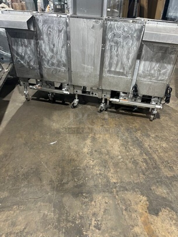FAB! Pitco Frialator Commercial Natural Gas Powered 4 Bay Deep Fat Fryer! With Middle Fryer Basket Rack! All Stainless Steel! On Casters! Model: SGH50 SN: G13JE049283! Working When Removed!  - Image 10 of 12