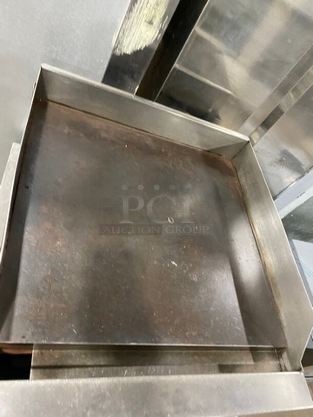 Jade Range Commercial Countertop Natural Gas Powered Flat Top Griddle! With Back And Side Splashes! All Stainless Steel! On Small Legs! - Image 5 of 7