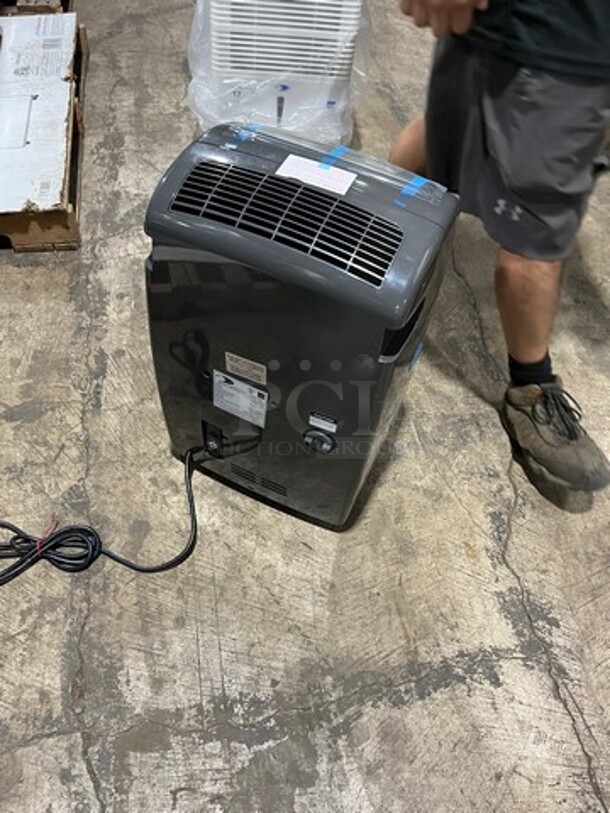 NEW! OUT OF THE BOX! SCRATCH-N-DENT! Whynter Portable Dehumidifier Unit! 4,000 Square Feet Room Capacity! Model: RPD561EGP 115V - Image 3 of 8