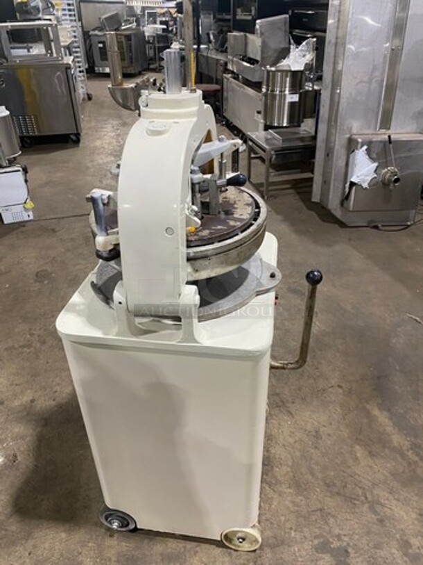 Jeremi Commercial Floor Style Heavy Duty Dough Divider! WORKING WHEN REMOVED! 220/380V - Image 2 of 9