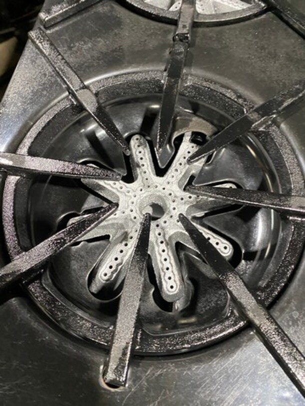 GREAT FIND! Garland Commercial Gas Powered 6 Burner Stove With Right Side Flat Griddle! Griddle Has Side Splashes! With Raised Back Splash And Salamander Shelf! With 2 Oven Underneath! Metal Oven Racks! All Stainless Steel! On Casters! Working When Removed! - Image 7 of 12