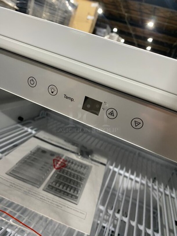 NEW! OUT OF THE BOX! SCRATCH-N-DENT! Whynter Commercial Single Door Reach In Cooler Merchandiser! With View Through Door! With Poly Coated Racks! Model: CBM815WS 115V - Image 8 of 10