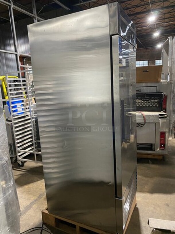 SWEET! NEW! SCRATCH-N-DENT! Dukers Commercial Single Door Reach In Freezer! Poly Coated Racks! All Stainless Steel! On Casters! POWERS ON, DOES NOT GO DOWN TO TEMPETURE! Model: D28F SN: 1097000DUK210722210800716 115V - Image 4 of 10