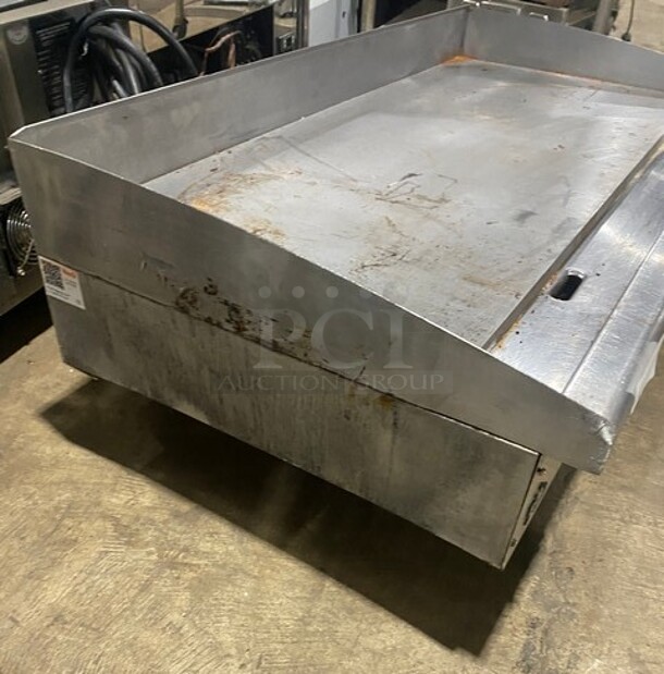 Star Max Commercial Countertop Electric Powered Flat Top Griddle! With Back And Side Splashes! All Stainless Steel! - Image 4 of 9