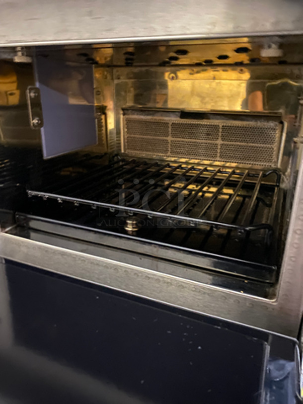 Merrychef Commercial Countertop Rapid Cook Oven! With Digital Touch Controls! All Stainless Steel! Model: EIKONE4 SN: 1502213090403 208/240V - Image 6 of 8